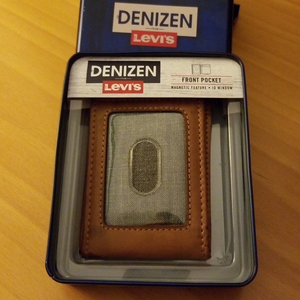 Mens' Wide Magnetic Front Pocket Wallet